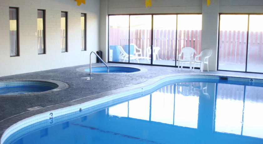 Carol Hotel オマハ エクステリア 写真